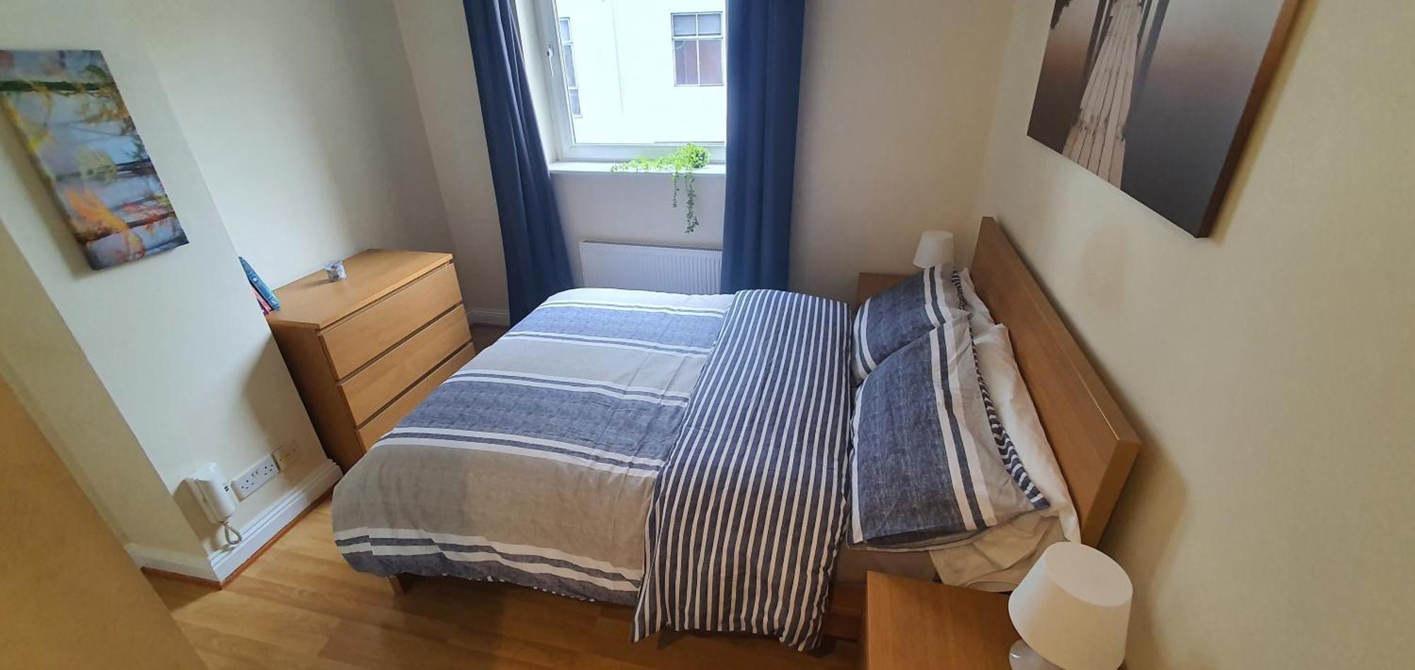 Double Room&Private Bath Near The Square Mile 런던 외부 사진